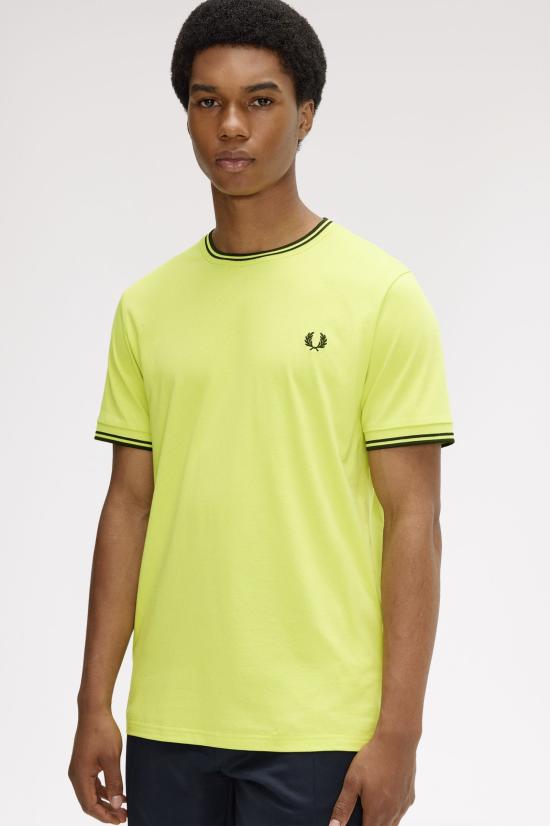 26SS 프레드페리 반팔 티셔츠 M1588 84B Citron blk blk - FRED PERRY