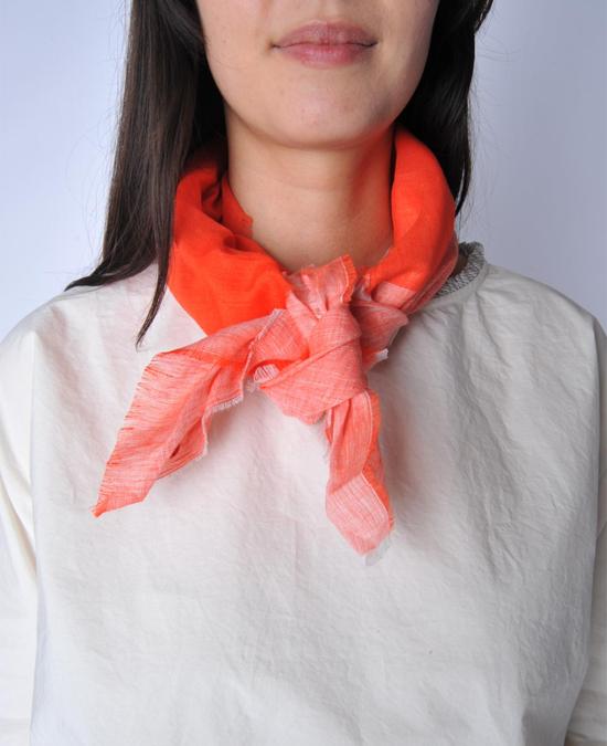  아푼토비 머플러/스카프 푼토 B 오렌지색과 흰색 린넨 스카프 - A PUNTO B