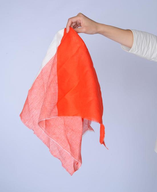  아푼토비 머플러/스카프 푼토 B 오렌지색과 흰색 린넨 스카프 - A PUNTO B