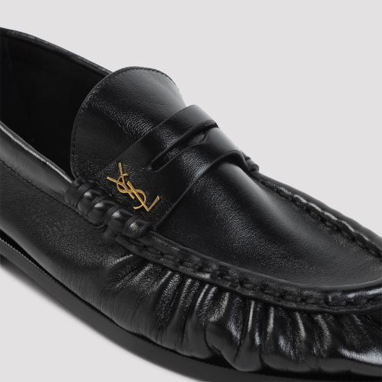 26SS 생로랑 소프트 샤이니 레더 로퍼 818908 AA00K 1000 NERO - SAINT LAURENT