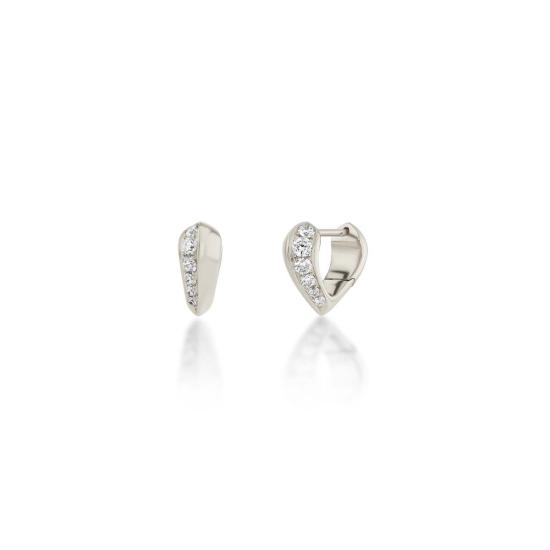 리지 맨들러 파인 주얼리 이어링 미니 파베 하트 모양 크레센트 허기 - LIZZI MANDLER FINE JEWELRY