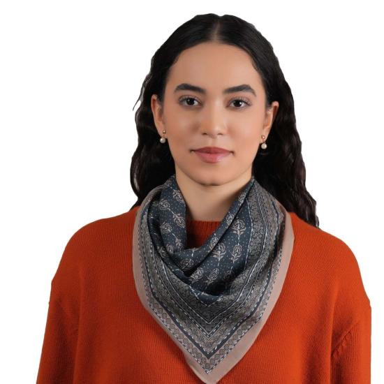  비스마야 머플러/스카프 Vismaya 플로럴 콜라주 코튼 반다나 슬레이트 블루 - VISMAYA