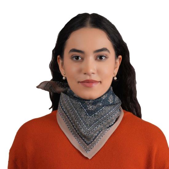  비스마야 머플러/스카프 Vismaya 플로럴 콜라주 코튼 반다나 슬레이트 블루 - VISMAYA