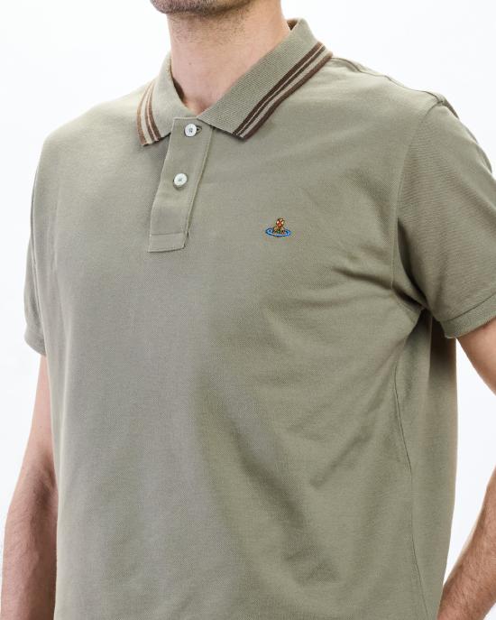 26SS 비비안웨스트우드 폴로 티셔츠 2H01000U J00AU M411 VERDE - VIVIENNE WESTWOOD