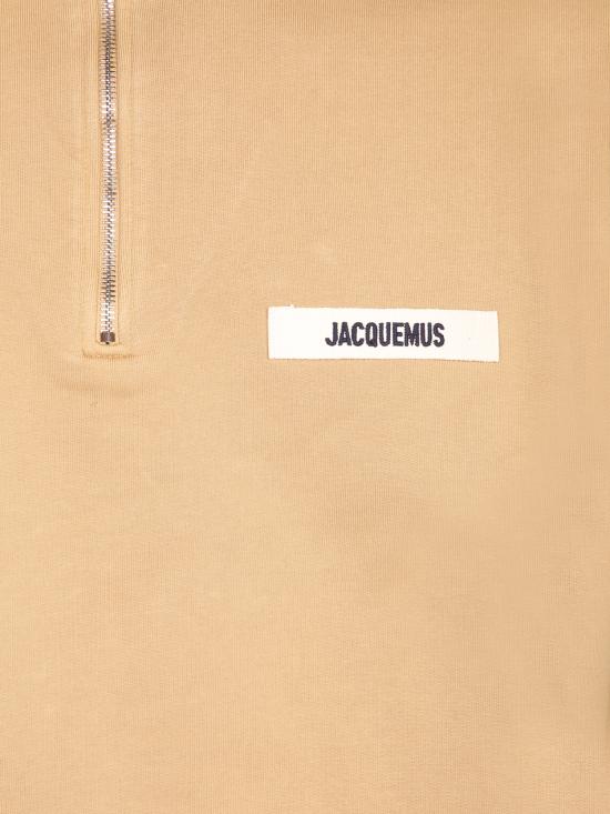 26SS 자크뮈스 하프 집업 스웨트 셔츠 SSM00313 AJ00174 180 Beige - JACQUEMUS