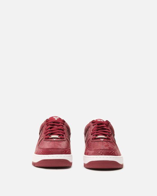  나이키 스니커즈 에어 포스 1 로우 코비 브라이언트 포에버 로어 메리온 어웨이 - NIKE