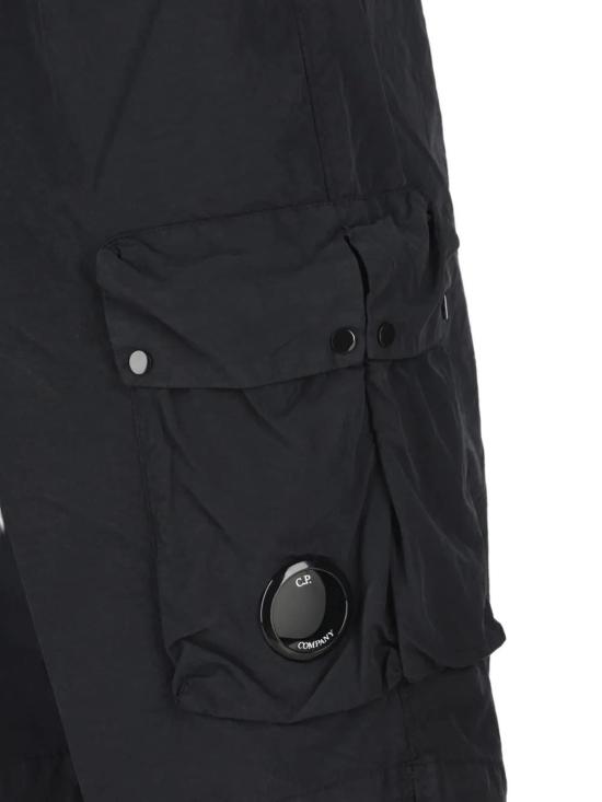 26SS 씨피 컴퍼니 숏팬츠 20CMBW265A 006252G 999 BLACK DOM - C.P. COMPANY