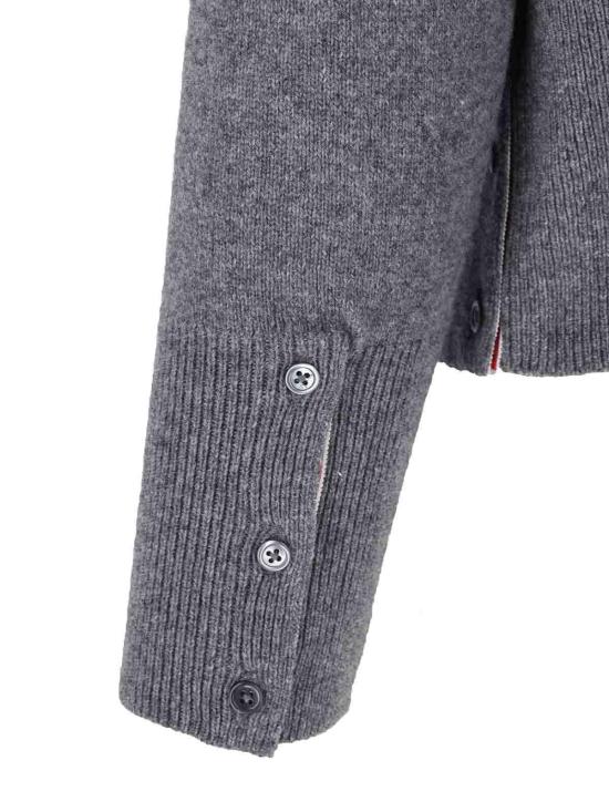 26SS 톰브라운 메리노 울 홀리데이 헥터 4바 풀오버 MKA573AY1029035 Grey - THOM BROWNE