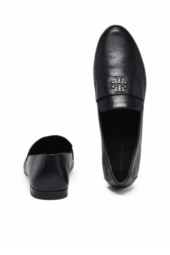  토리버치 플랫 슈즈 세련된 실루엣의 블랙 가죽 로퍼 - TORY BURCH