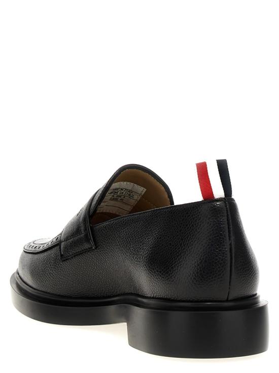 25FW 톰브라운 페블 그레인 라이트웨이트 러버 솔 페니 로퍼 MFD054G00198001 Black - THOM BROWNE