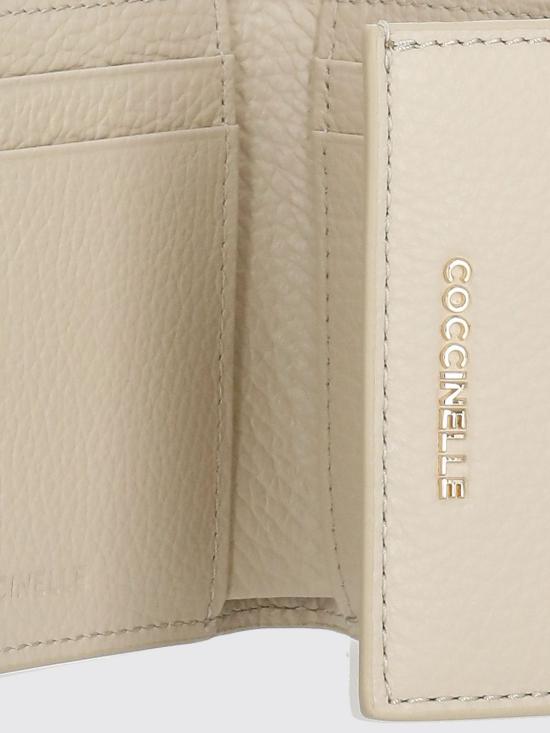 26SS 코치넬리 지갑 E2MW511B801 N64 Beige - COCCINELLE