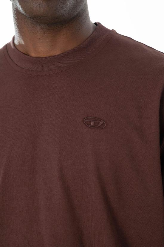 26SS 디젤 맥시 오발 D 자수 티셔츠 A11302 0HGAM SS26 61J Brown - DIESEL