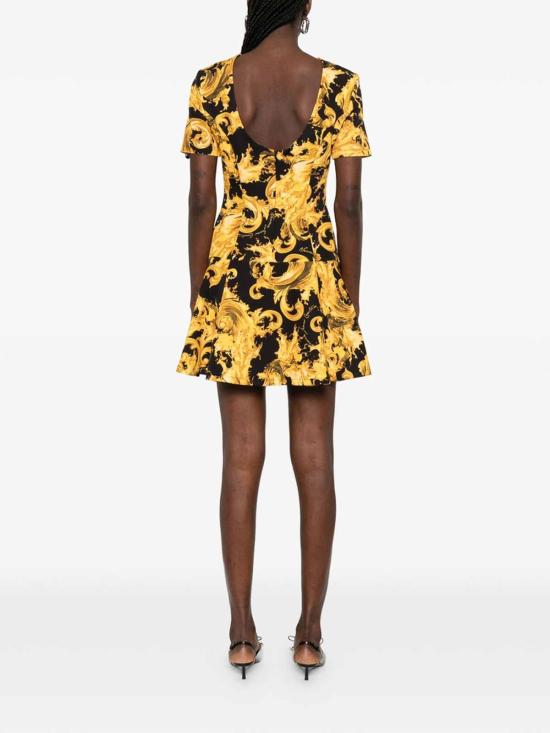 26SS 베르사체 미디 원피스 80HAO918 NS756G89 Black - VERSACE