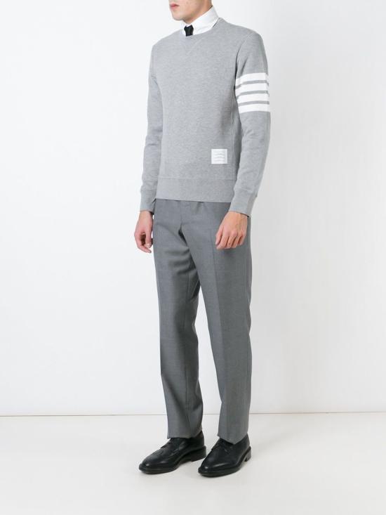  톰브라운 스웨터 톰 브라운 4바 스트라이프 루프백 코튼  라이트 그레이 - THOM BROWNE