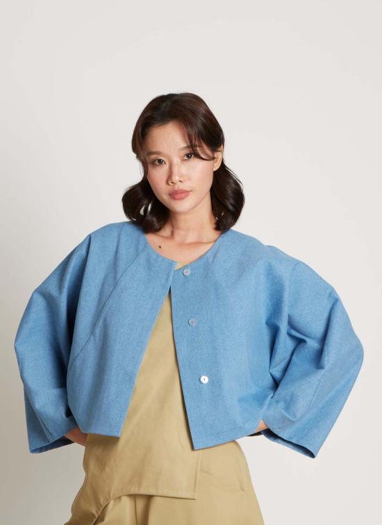  카렘 자켓 스폰지 크롭 박시 재킷 라이트 블루 - KAAREM