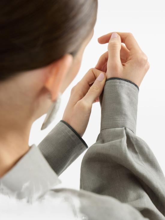 26SS 브루넬로 쿠치넬리 모닐리 린넨 셔츠 MA698MQ906 C1063 Kaki - BRUNELLO CUCINELLI