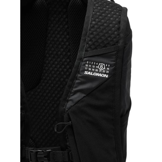 26SS MM6 메종 마르지엘라 X 살로몬 백팩 P5782 SB5WA0013 HB342 BLACK - MM6 MAISON MARGIELA X SALOMON