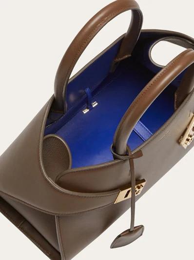 26SS 살바토레 페라가모 숄더백 215608 771867 CLAY LAPIS - SALVATORE FERRAGAMO