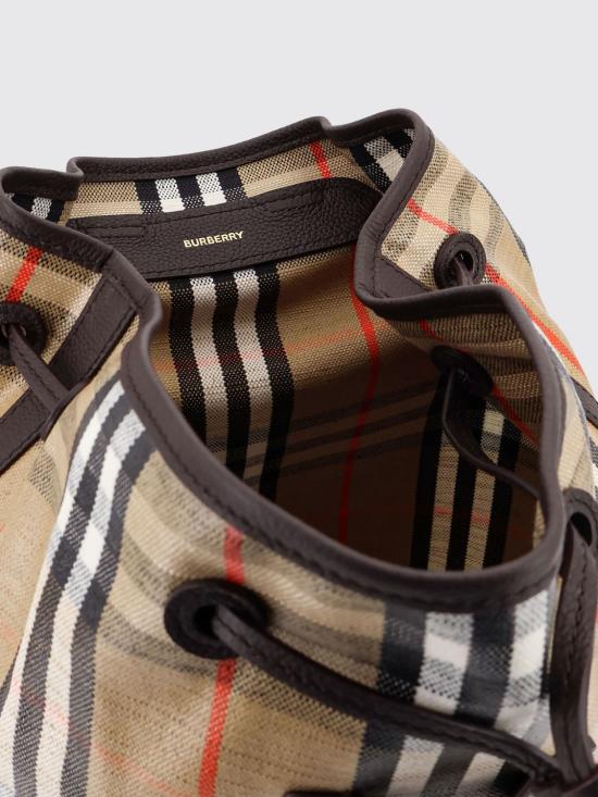 26SS 버버리 하이랜드 백팩 8119920 Sand - BURBERRY