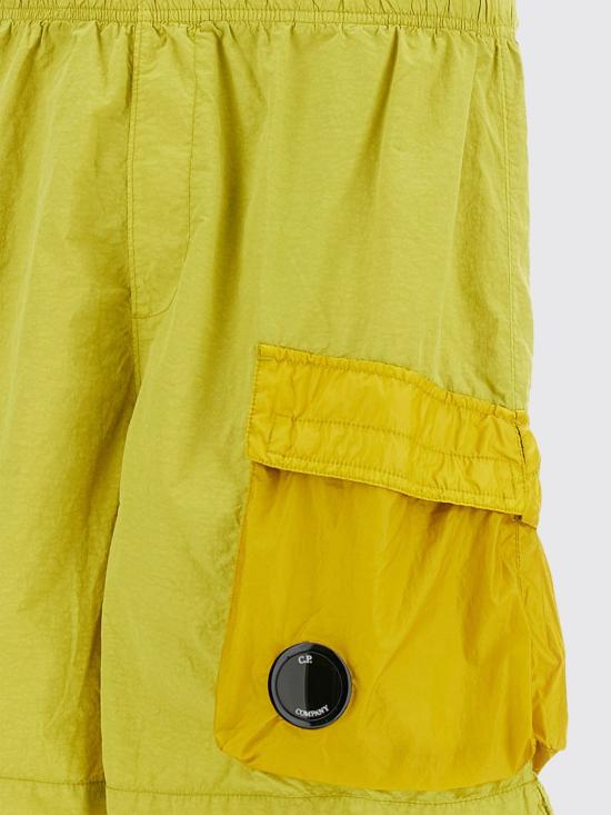 26SS 씨피 컴퍼니 숏팬츠 20CMBW264A006252M 246 Yellow - C.P. COMPANY
