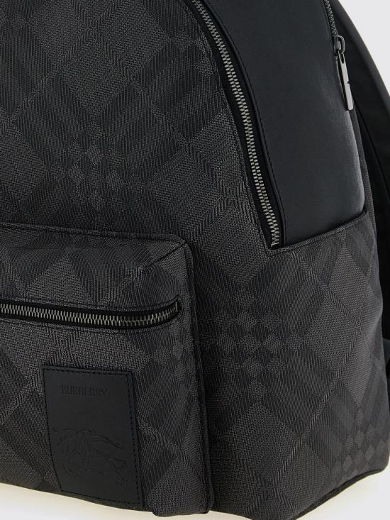 26SS 버버리 체스터 백팩 8119033 Black - BURBERRY