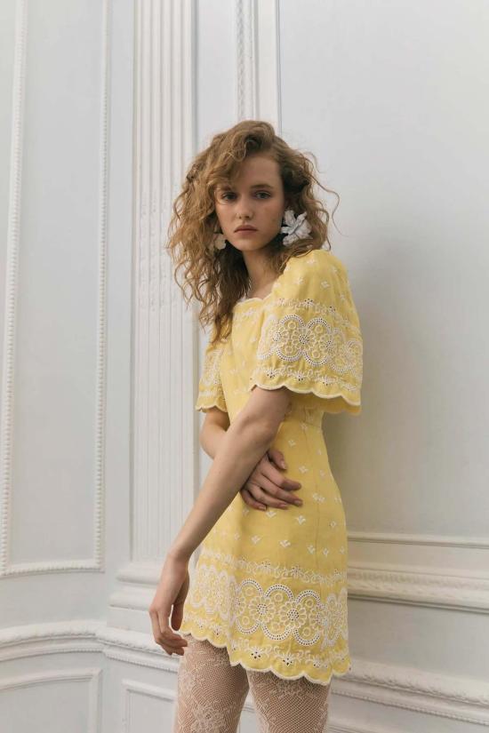  Queens of Archive 숏 원피스 퀸즈 오브 아카이브 샬롯 드레스 버터 옐로우 - OTHER BRANDS