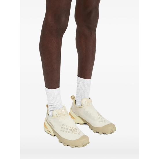 26SS MM6 메종 마르지엘라 X 살로몬 스니커즈 P7624 S59WS0249 HB423 NEUTRALS NEUTRALS - MM6 MAISON MARGIELA X SALOMON