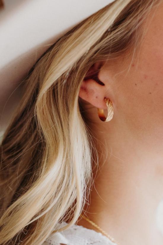  The Langley Co. 이어링 랭글리 컴퍼니 크루아상 후프 귀걸이 14k 골드 필드 - OTHER BRANDS