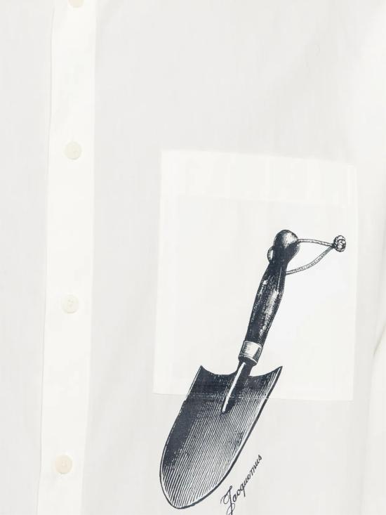 26SS 자크뮈스 긴팔 셔츠 SHM00605AW00691 3GR BLUE SHOVEL - JACQUEMUS