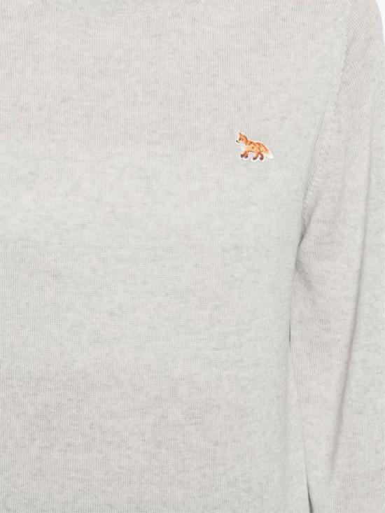 26SS 메종키츠네 베이비 폭스 메리노 레귤러 점퍼 PW00801KT1181 H120 Light grey melange - MAISON KITSUNE