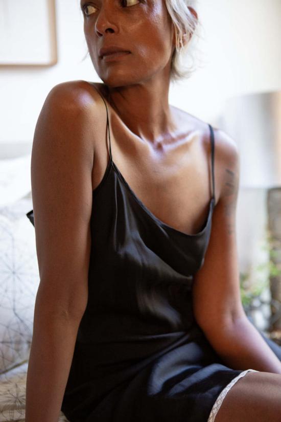  에리카 타노브 라운지 웨어 에리카 타노프 그레타 실크 슬립 드레스