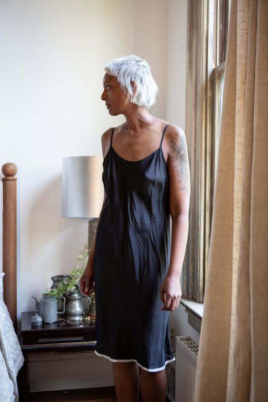  에리카 타노브 라운지 웨어 에리카 타노프 그레타 실크 슬립 드레스 - ERICA TANOV