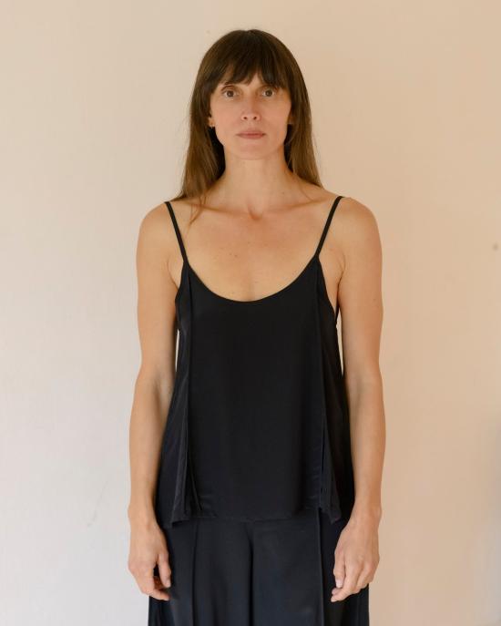 26SS 베이스레인지 민소매 티셔츠 TSADSCSP26 BLACK DOM - BASERANGE