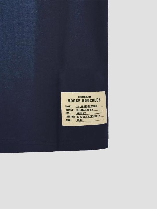 26SS 무스너클 탄뎀 로고 티셔츠 M16MT736 833 NAVY - MOOSE KNUCKLES