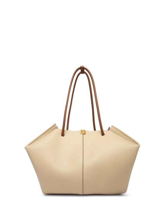 26SS 코치넬리 토트백 E1 U2L 11 02 01881 SANDSHEL COGNAC