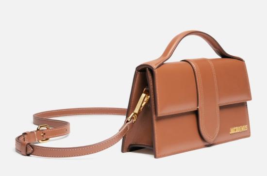 26SS 자크뮈스 라지 밤비노 크로스바디 플랩 백 BAW00007 AC01C04811 Light brown - JACQUEMUS