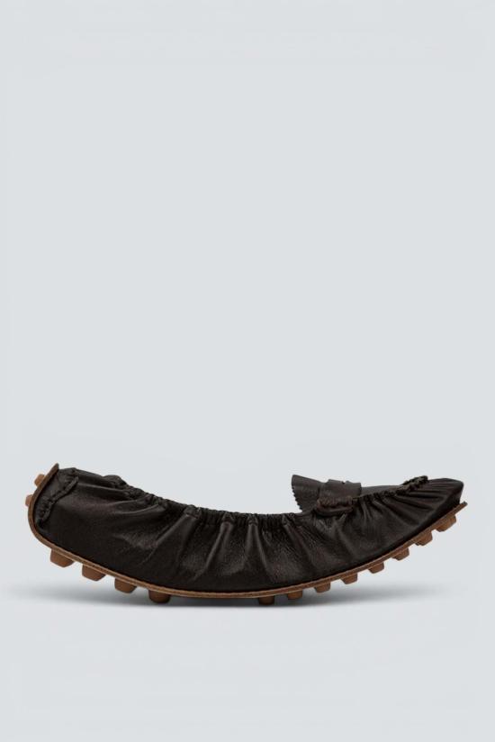  Simona Vanth 플랫 슈즈 시모나 반스 모네타 플랫 치오콜라토