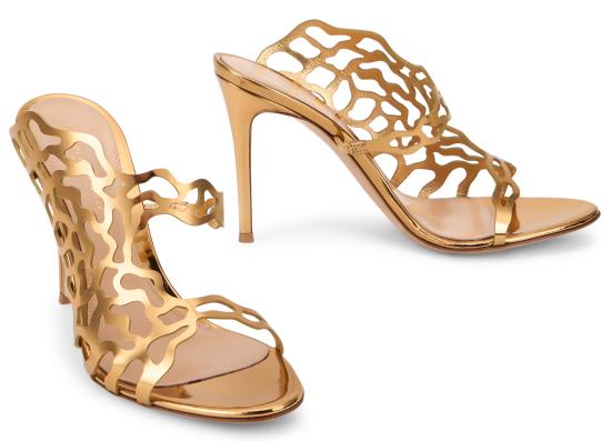 26SS 지안비토로시 샌들 G1014595RICMETMEKO Gold - GIANVITO ROSSI