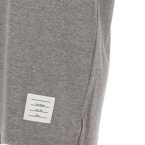 26FW 톰브라운 저지 릴렉스드 사이드 슬릿 티 MJS067A 00042055 GREY - THOM BROWNE