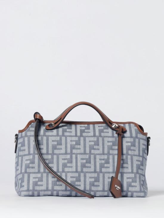 26SS 펜디 바이 더 웨이 소프트 미디움 백 8BL155AUT4 F1SXP Gnawed Blue