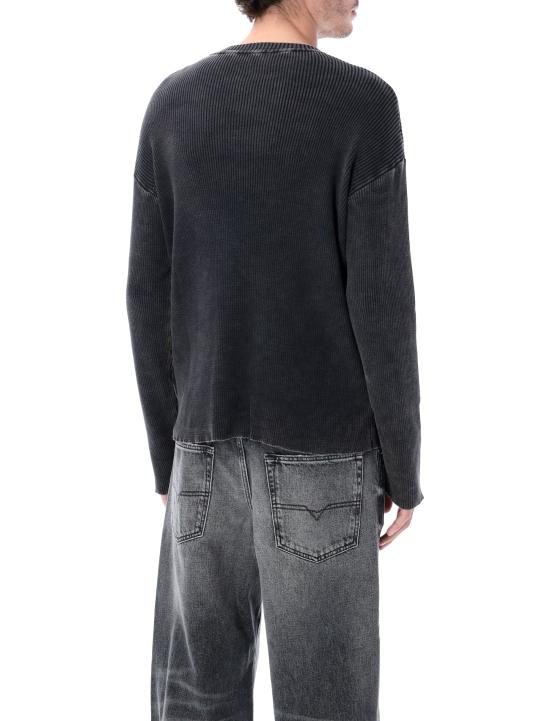 26SS 디젤 K-Darren 오벌 D 컷아웃 리브드 스웨터 A220130AKBQ 900 Nero - DIESEL