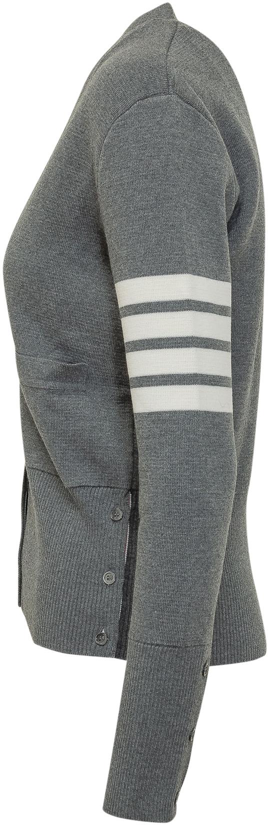 26FW 톰브라운 파인 메리노 울 4바 클래식 V넥 가디건 FKC207A00014035 DONKERGREY - THOM BROWNE