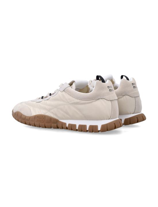 26SS 미우미우 타이어 테크니컬 소재 및 스웨이드 스니커즈 5E417EZJM F0304 IVORY - MIU MIU