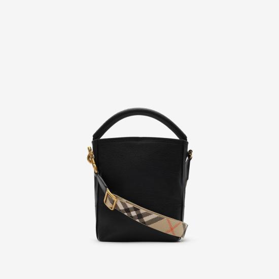 26SS 버버리 숄더백 8123594160025 A1189 BLACK - BURBERRY