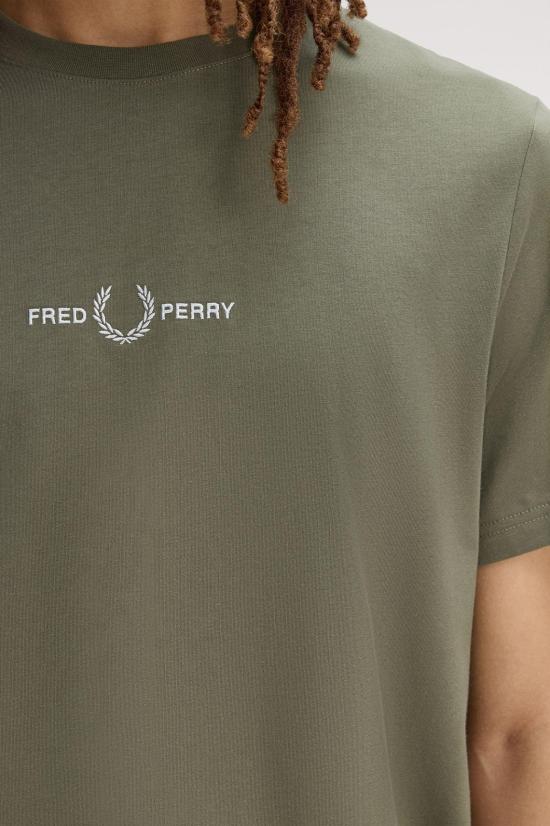 26SS 프레드페리 반팔 티셔츠 M4580 90B Laurel w green - FRED PERRY