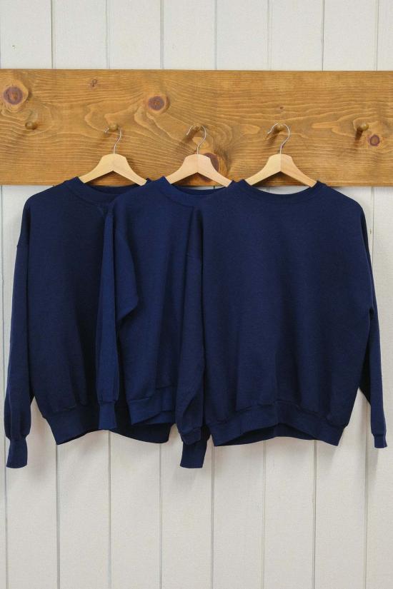  베스트 리가즈 스웨터 - BEST REGARDS