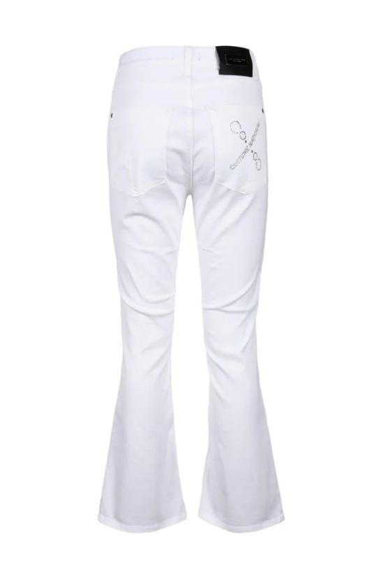  Costume National C. 데님 밑단이 넓게 퍼지는 화이트 컬러의 슬림핏 팬츠, 5포켓 디자인 - OTHER BRANDS