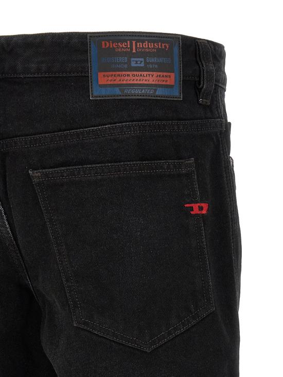 26SS 디젤 데님 팬츠 A12218 0ADBV 02 BLACK DOM - DIESEL