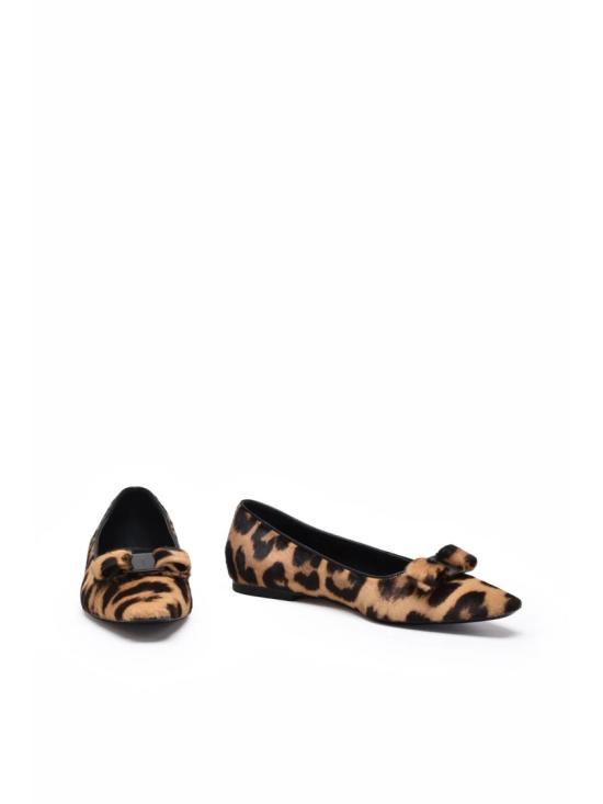  살바토레 페라가모 플랫 슈즈 시와르 포니 헤어 발레리나 플랫 - 애니멀리어 - SALVATORE FERRAGAMO