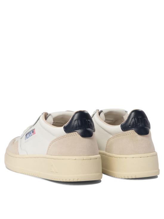 26SS 오트리 메달리스트 로우 레더 스니커즈 AULWLS28 White - AUTRY
